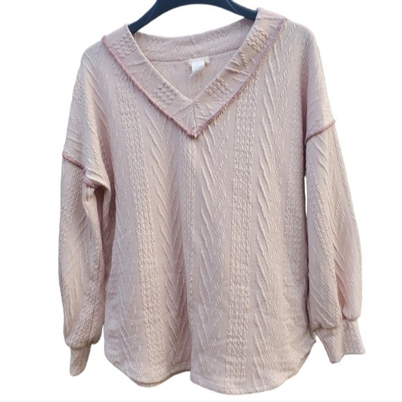 BiBi Cream V-neck Sweater - Picture 2 of 11